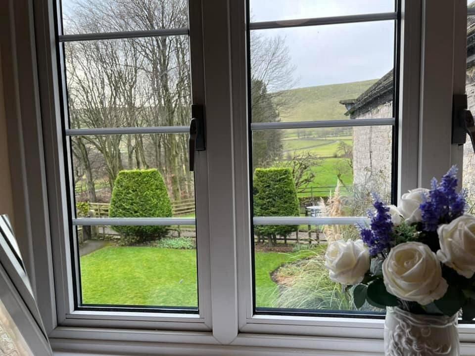 Dunscar Farm Bed & Breakfast Castleton  Bagian luar foto